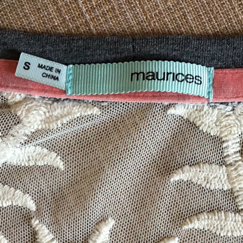 Embroidered Top - Picture 4 of 4